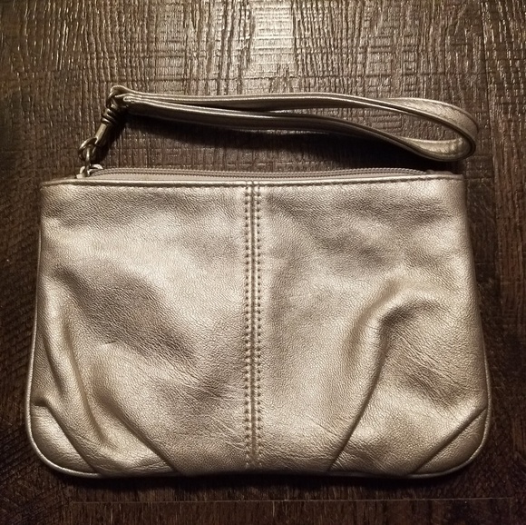 Express wristlet - Picture 2 of 8